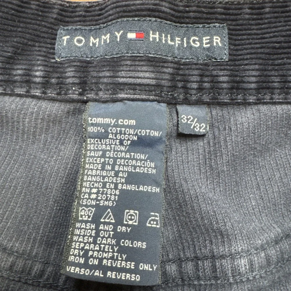 TOMMY HILFIGER Freedom Fit Mens 32 x 32 Navy Blue Corduroy Pants Cotton Vintage